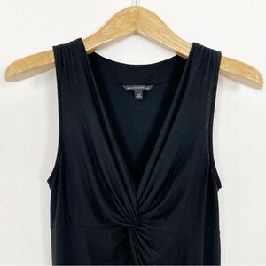 Banana Republic Women’s Black Sleeveless Deep V-Neck Front Twist Top Size Medium